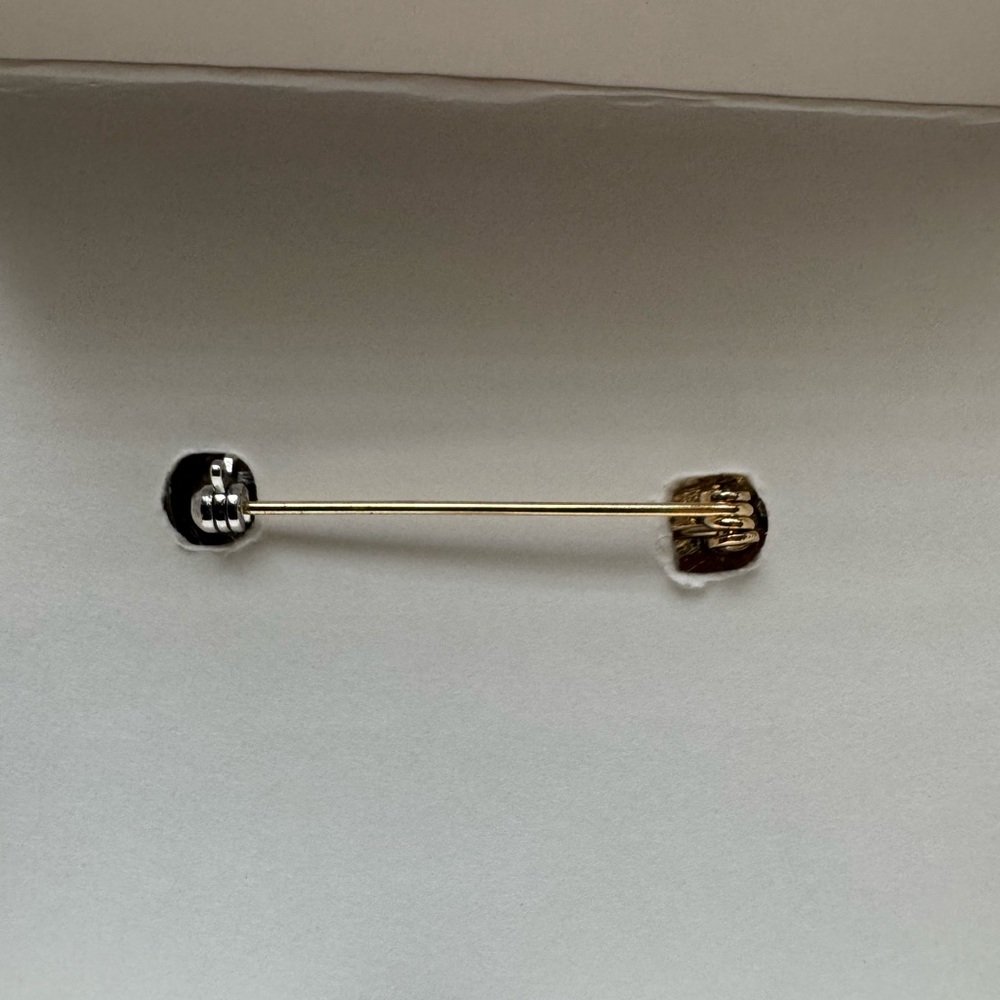 Liz Claiborne- brooch. never used. - Picture 5 of 6